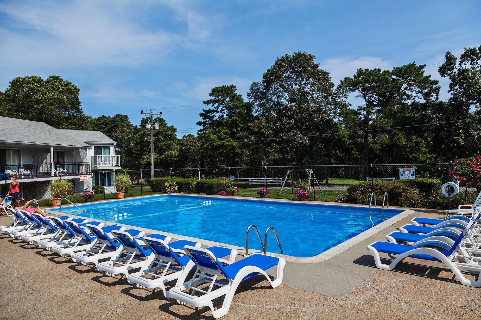 Blue Rock Resort 3*